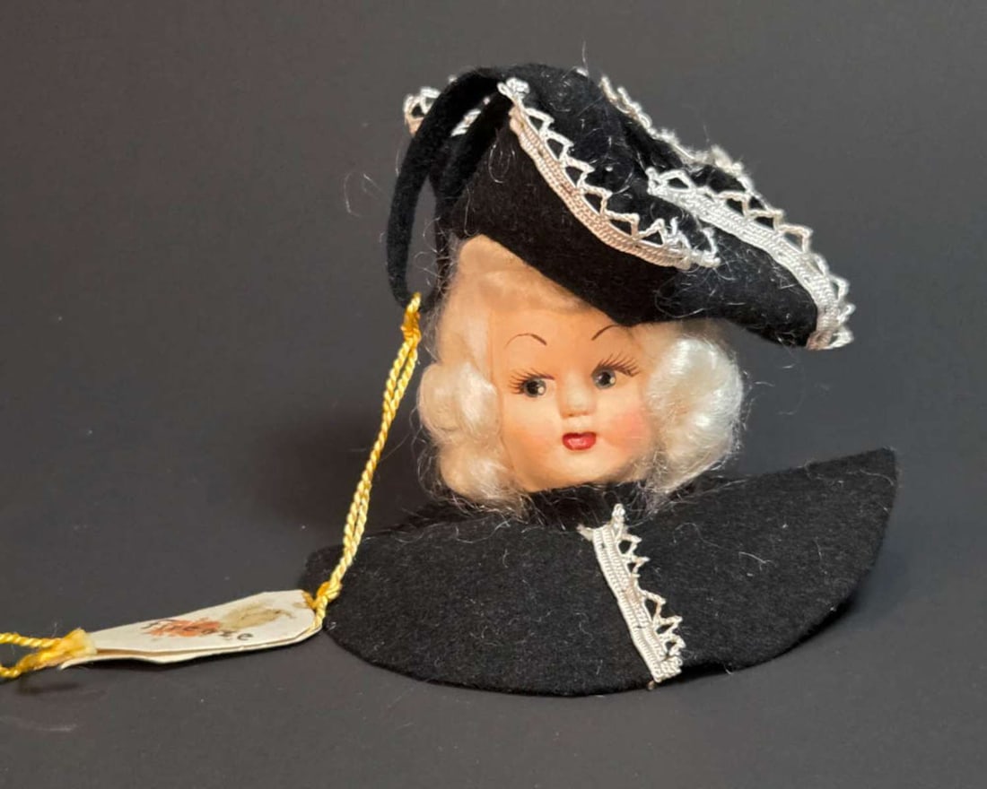 vintage Italian half doll (1 of 7)