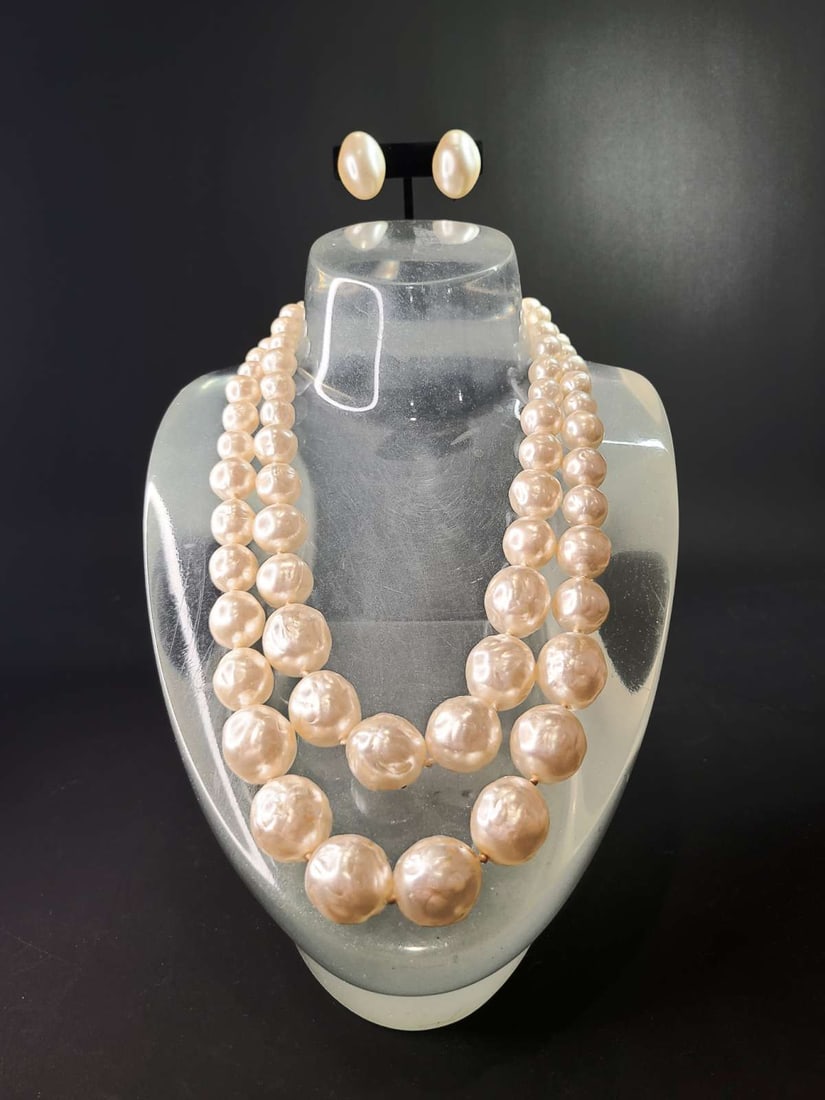 vintage estate jewelry: faux pearl suite (1 of 8)