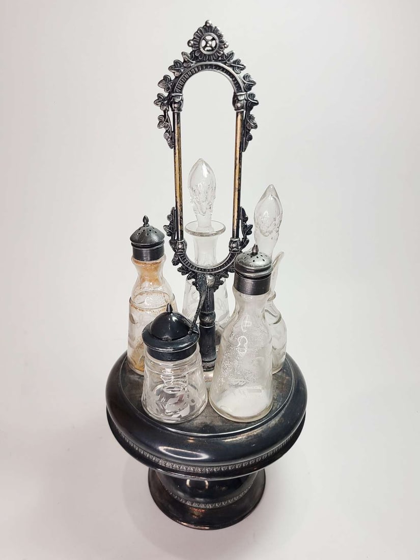 Victorian silver plated condiment cruet set (1 of 10)