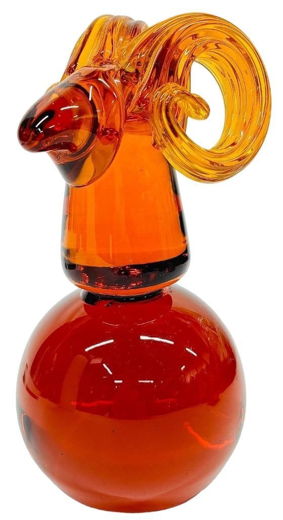 Rare 1971 Joel Meyers for Blenko WN Art Glass Ram Paperweight (1 of 5)