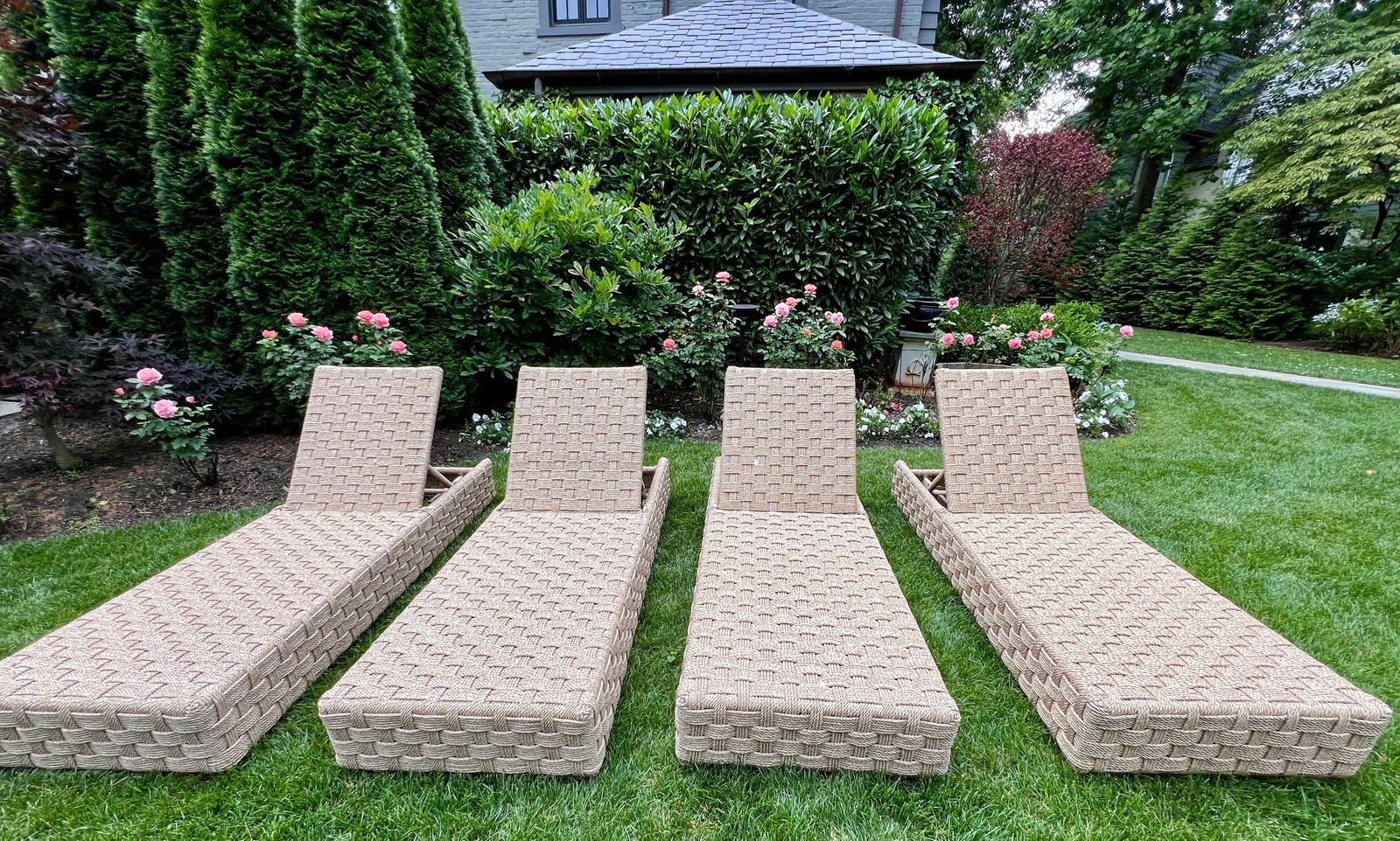 Kingsley Bate Luxury Set of 4 Adjustable Chaise Lounge Chairs, Retail $9000, St Barts Collection (1 of 10)