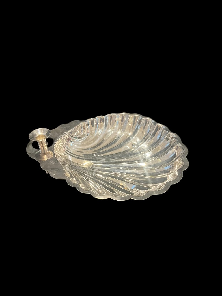 Vintage Silver Plated Scallop Serving Dish with Candle Holder (1 of 8)