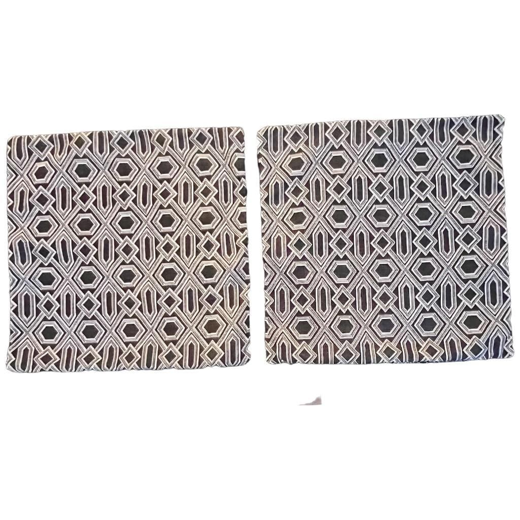 Restoration Hardware Pair of Perennials Outdoor Accent Pillows (1 of 5)