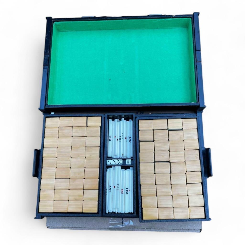 Vintage Sanwa MAHJONG set With Travel Case (1 of 10)