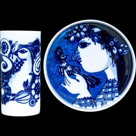 Rosenthal Blue and White Vase and Display Tray Set