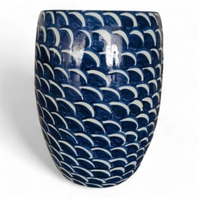 Custom Chinese Hand Painted Blue Seawater Ripple Stool