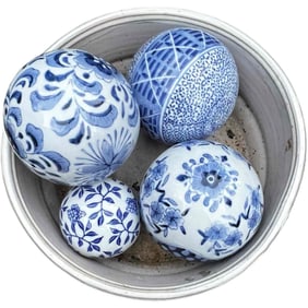 Chinoiserie Blue and White Porcelain Decorative Balls with Tray – Set of 4 in Various Sizes