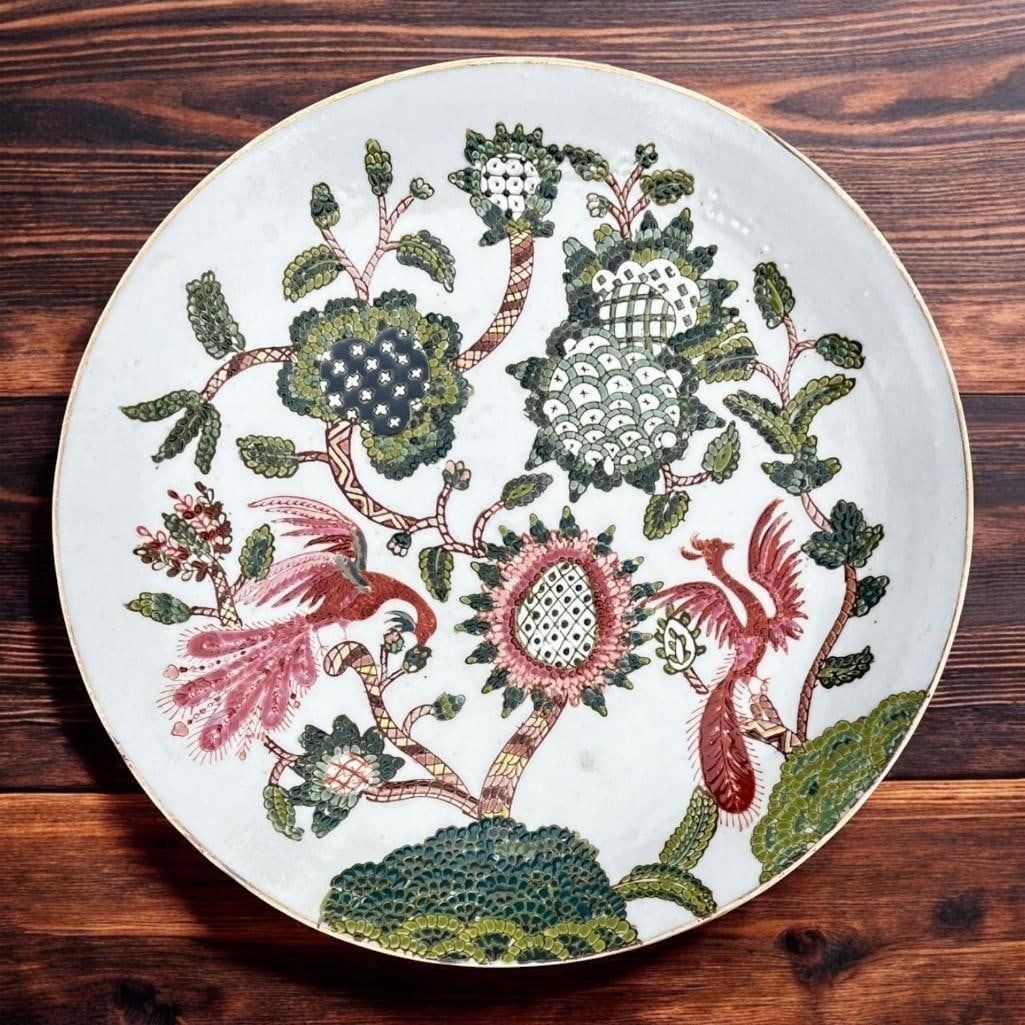 Winterthur Andrea by Sadek 10" Enamel "Crewel" Plate: This decorative plate from the Winterthur collection by Andrea by Sadek features an enamel "Crewel" design. Measuring 10 inches in diameter, it is suitable for wall display. The plate is crafted from
