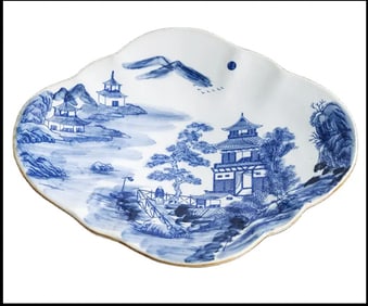 Hand-Painted Jingdezhen Blue and White Chinoiserie Landscape Pedestal Plate