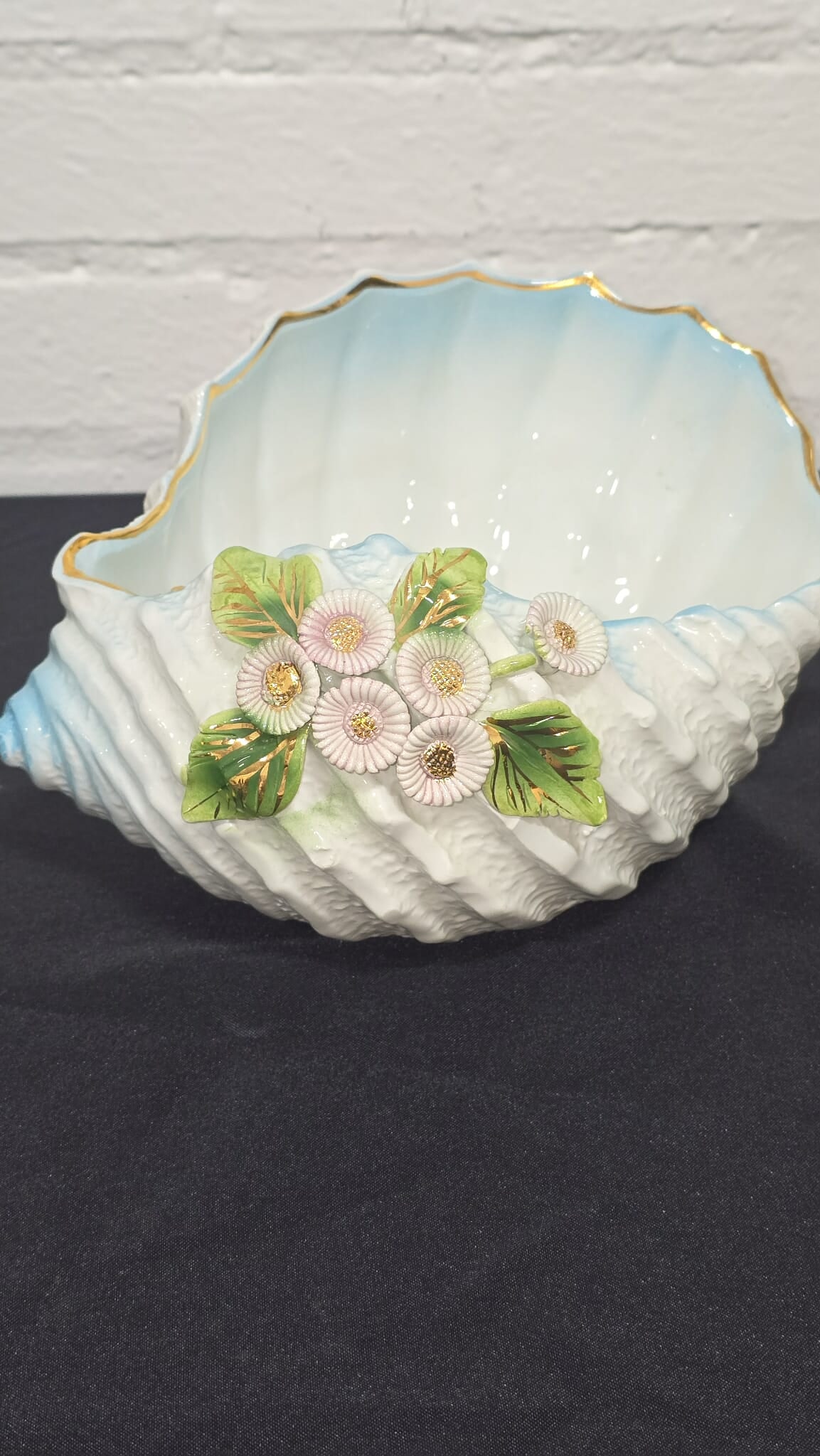Italian Capodimonte Porcelain Shell Bowl – Hand-Painted Florals, Gold Trim (1 of 7)