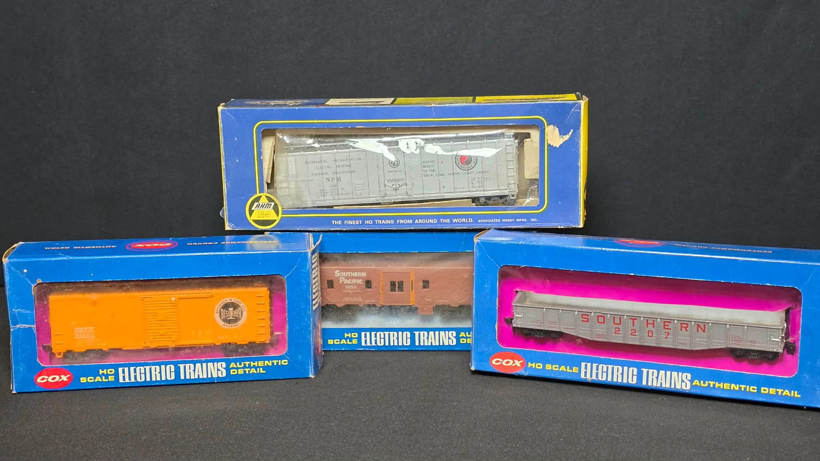 Vintage HO Scale Model Train Freight Cars, (1 of 7)