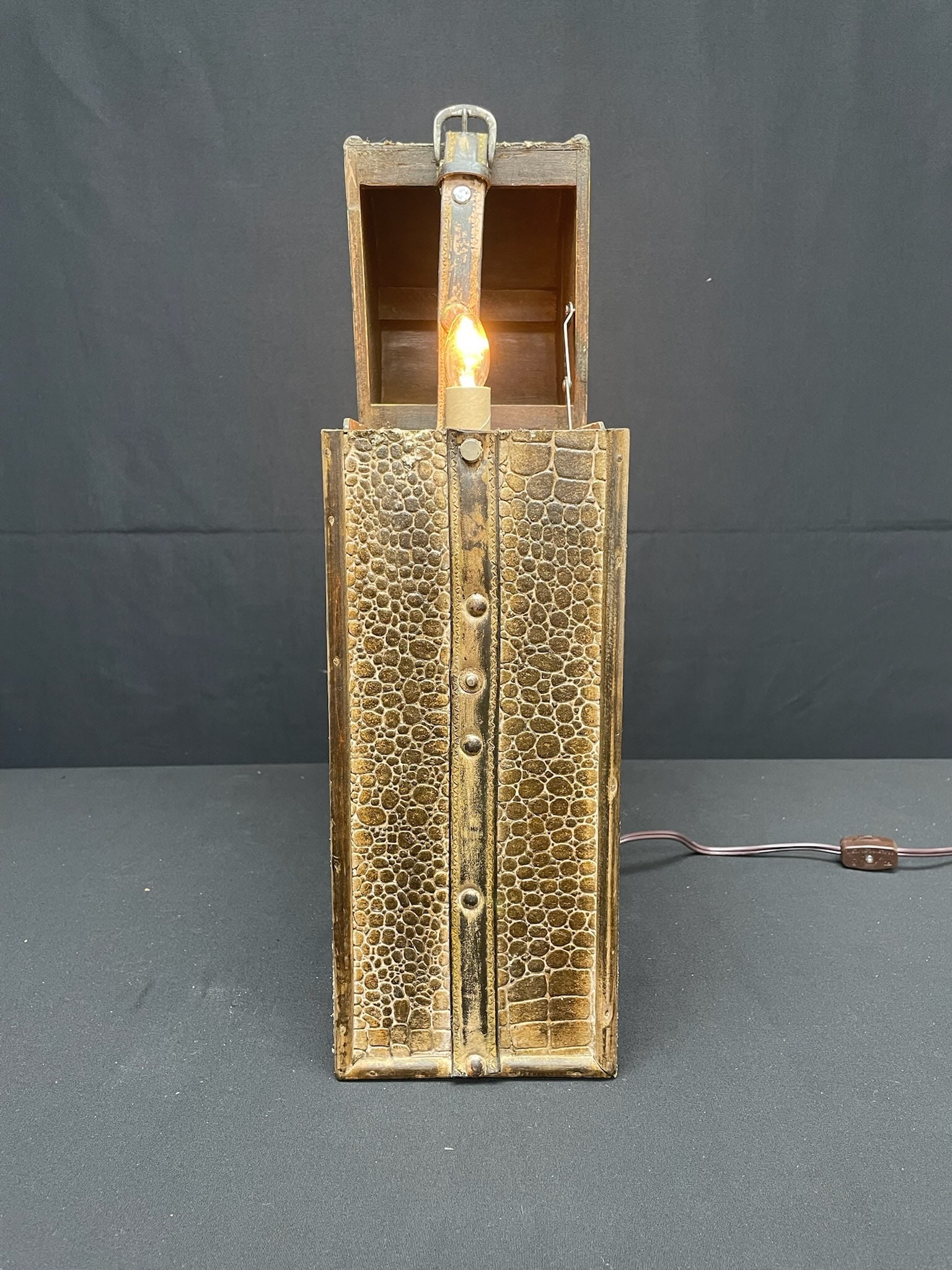 Handmade Winebox Lamp: Handmade wooden winebox lamp with a magnetic chest closure and rotary cord switch.