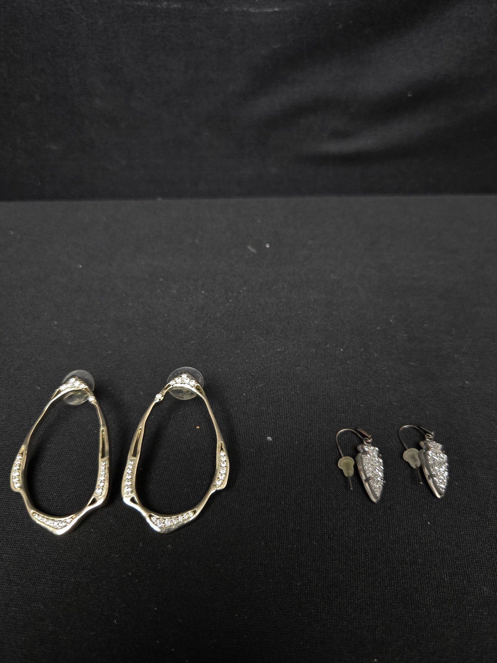 Set of Kendra Scott Earrings (4pc)