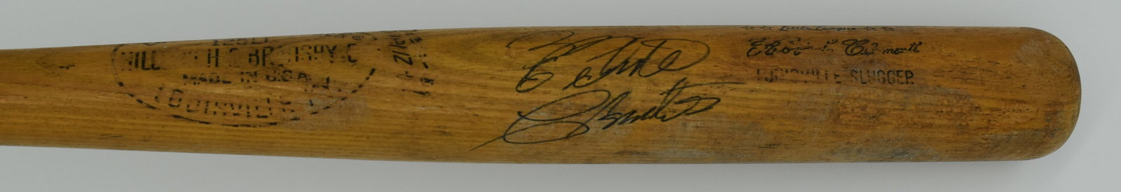 Roberto Clemente signed bat (1 of 1)