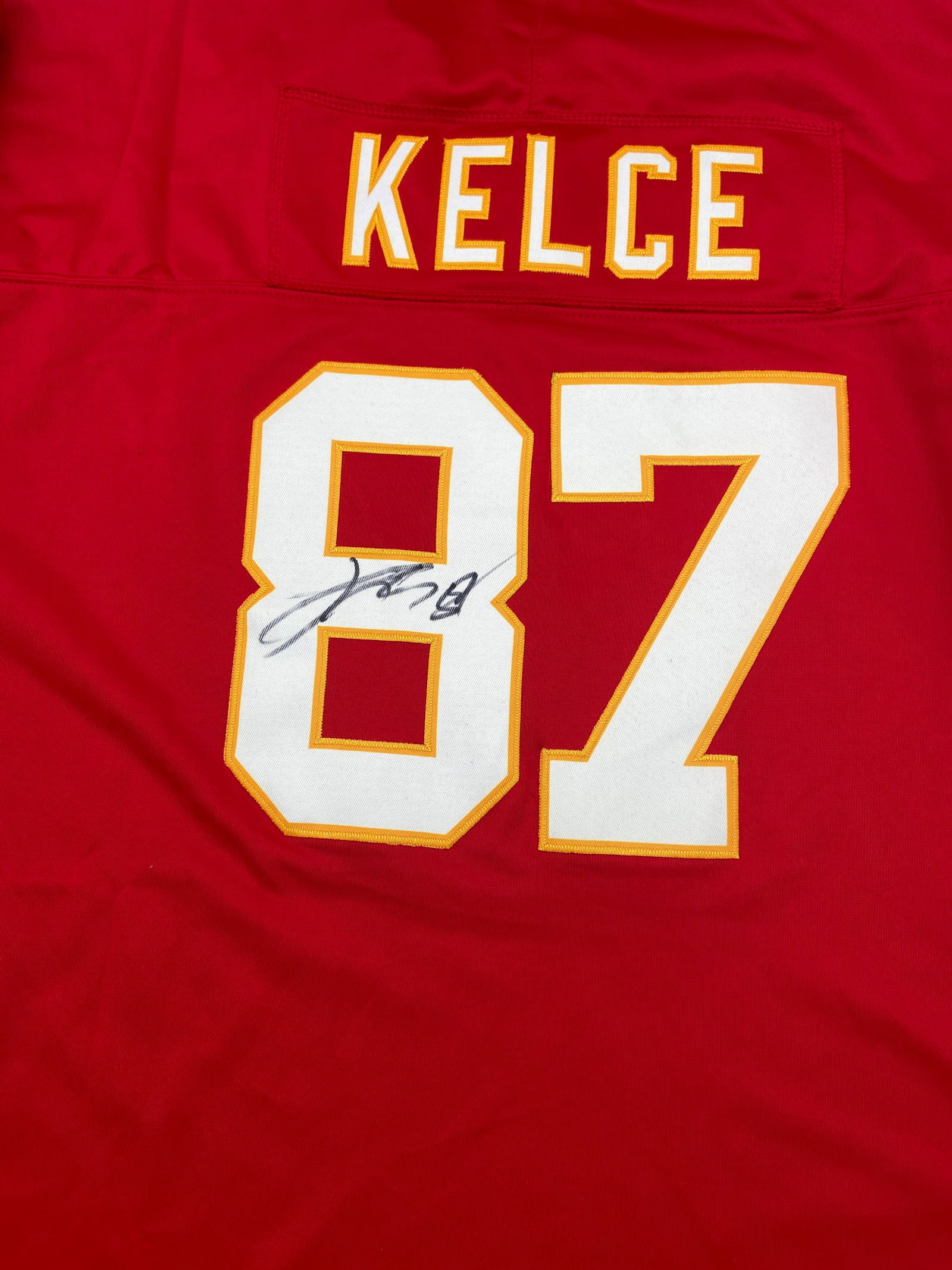 Travis Kelce autograph jersey: If you have any questions about an item, please message on LiveAuctioneers or send an email to bids@hiramsah.com .Displays listed are mockup photos unless listed differently in the description, the it