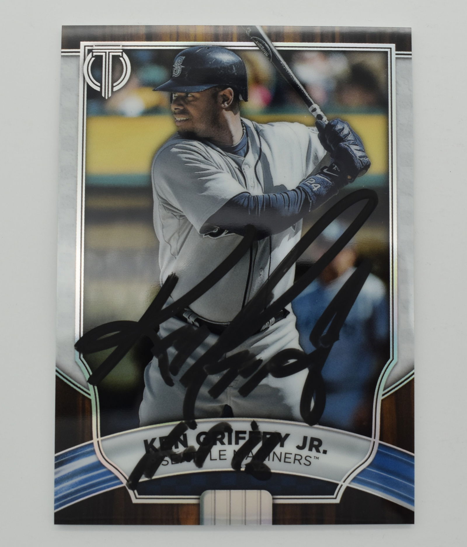 Ken Griffey Jr. signed 2022 Topps card (1 of 1)