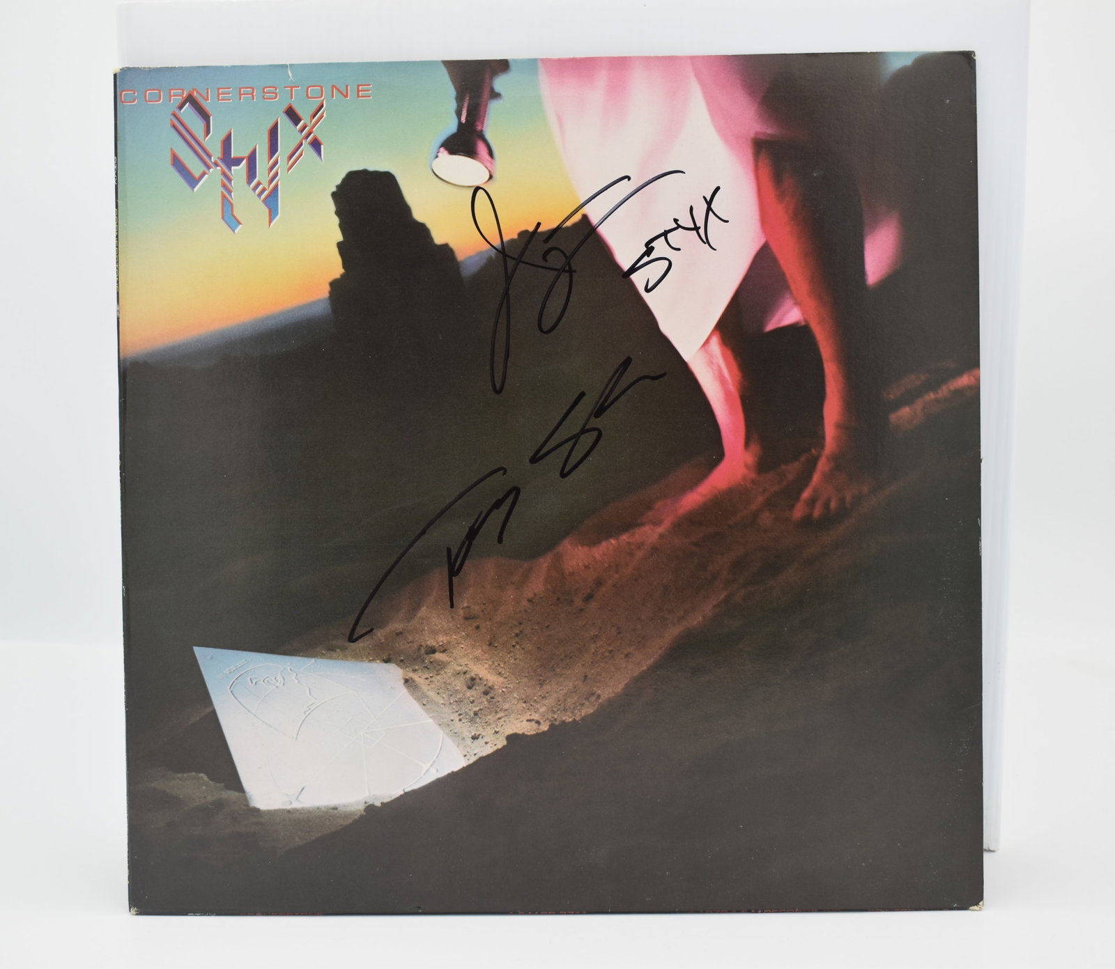 Styx autographed album Shaw and Young: If you have any questions about an item, please message on LiveAuctioneers or send an email to bids@hiramsah.com . Displays listed are mockup photos unless listed differently in the description, Displ