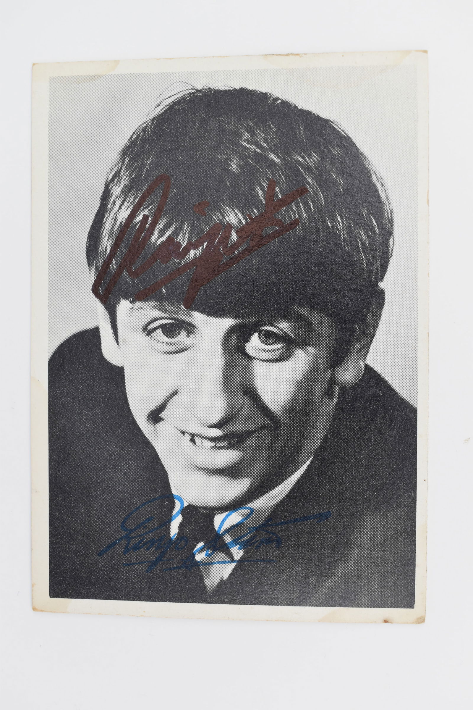 Ringo Starr autographed card (1 of 1)
