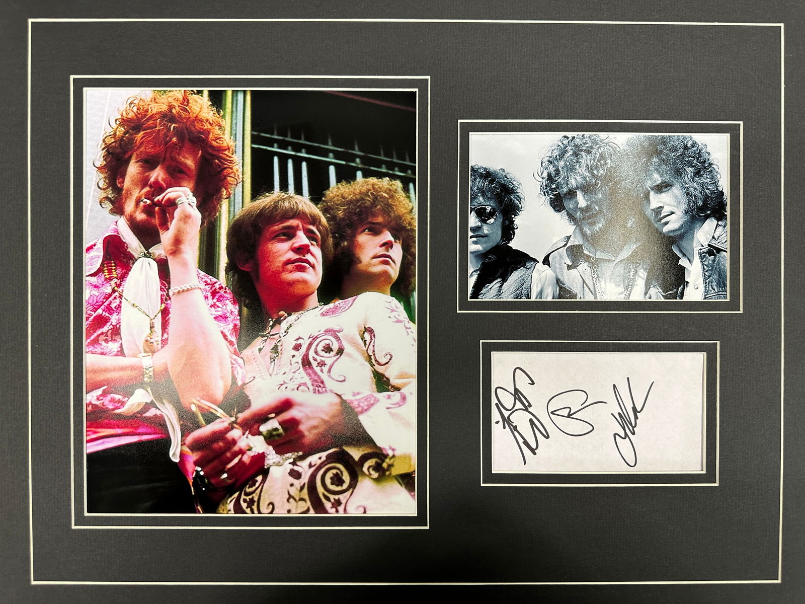 Cream matted photo and autograph display (1 of 1)