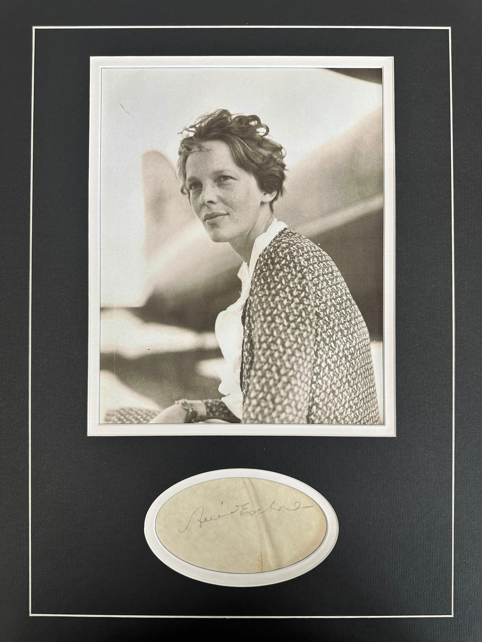 Amelia Earhart Autographed Display W.COA (1 of 2)