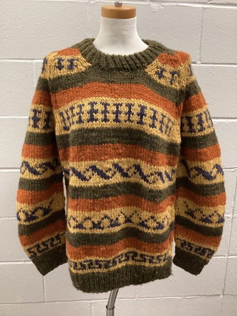 Vagabond Imports Nepal Wool Sweater: 100% Wool Made in Nepal No Size Tag 24" AP-AP