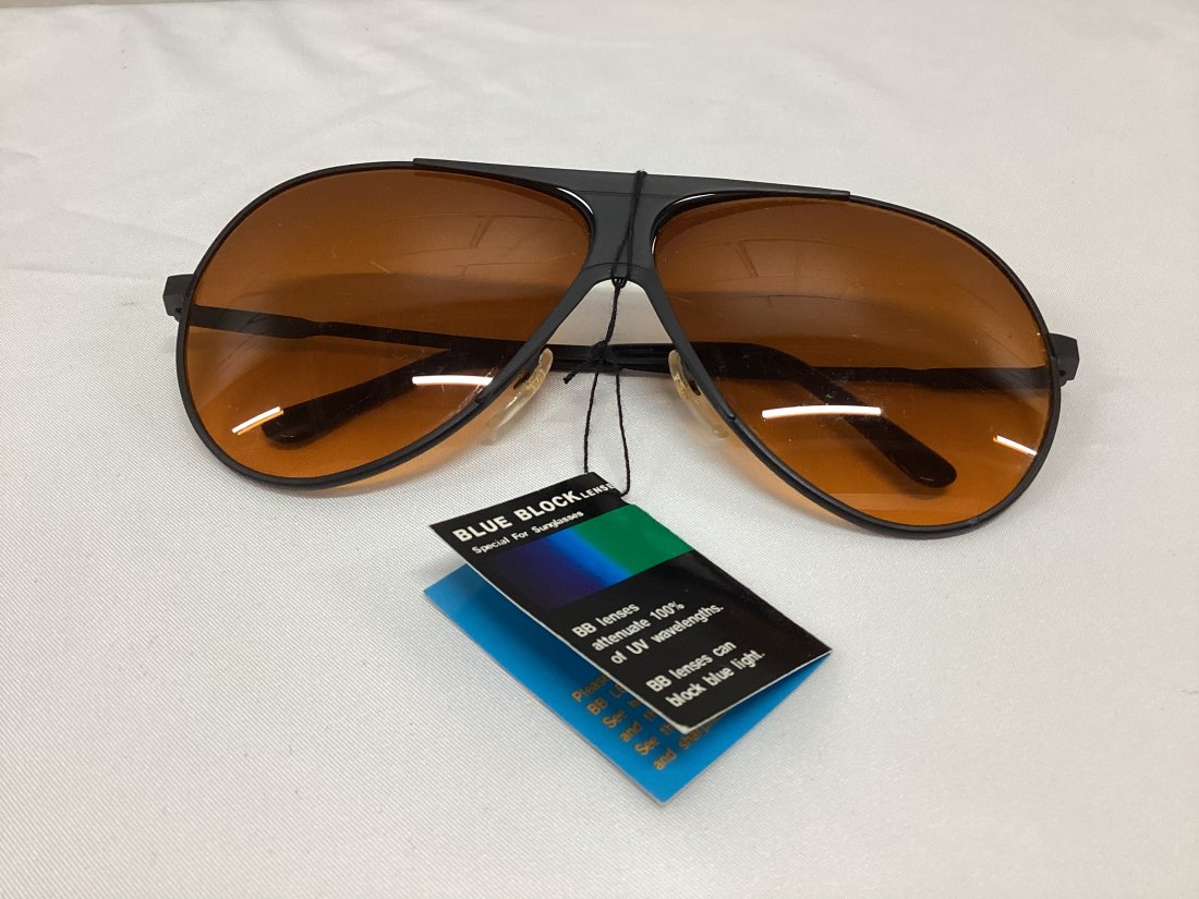 NOS Blue blocker Sunglasses (1 of 5)