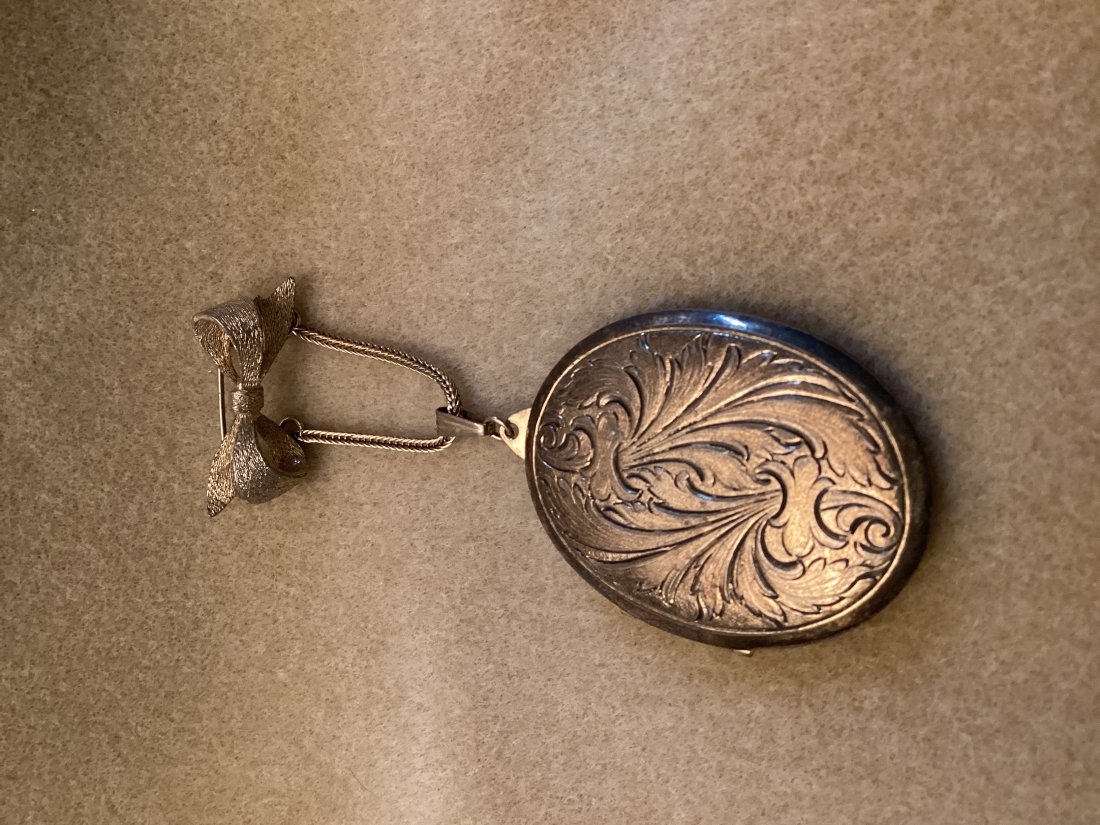Vintage Locket Brooch Pendant: Locket 3” with bow brooch 4.75”