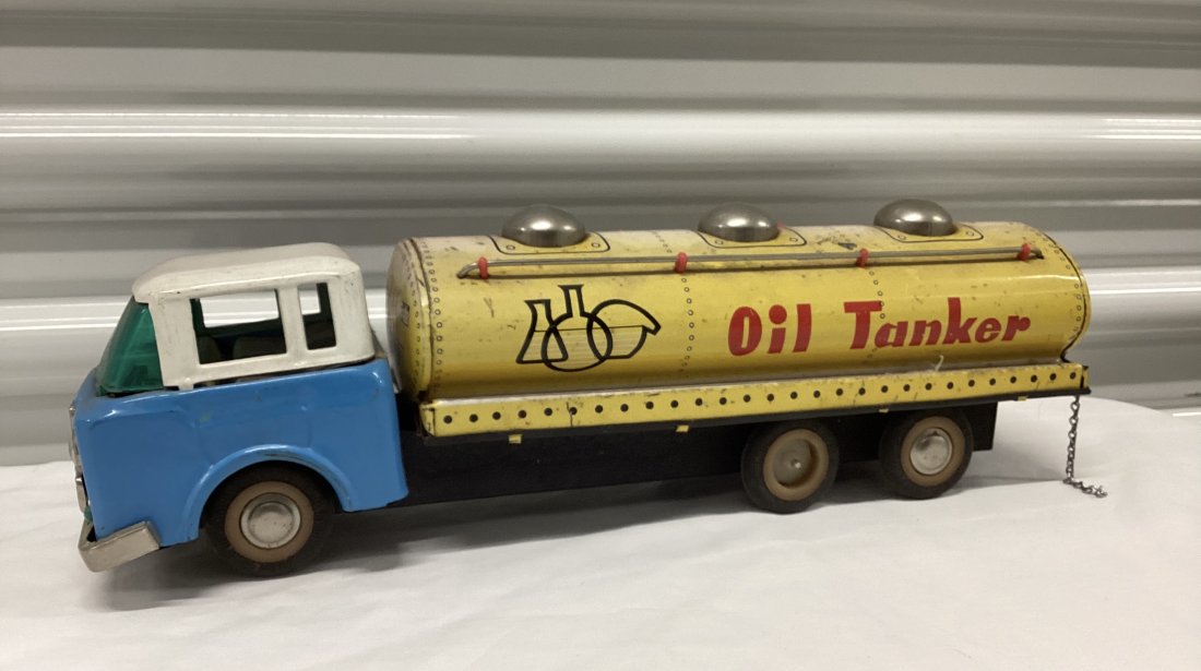 Tin Litho MF-201 Oil Tanker Truck: MF-201