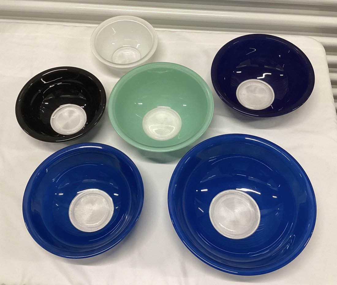 Pyrex Clear Bottom Nesting Bowls: 322, 323, 325 (3), 326