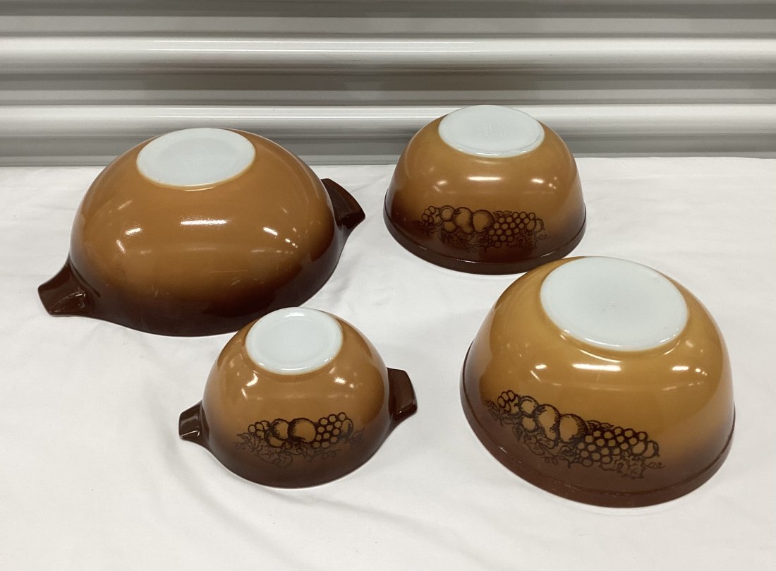 Vintage Pyrex Old Orchard (1 of 3)