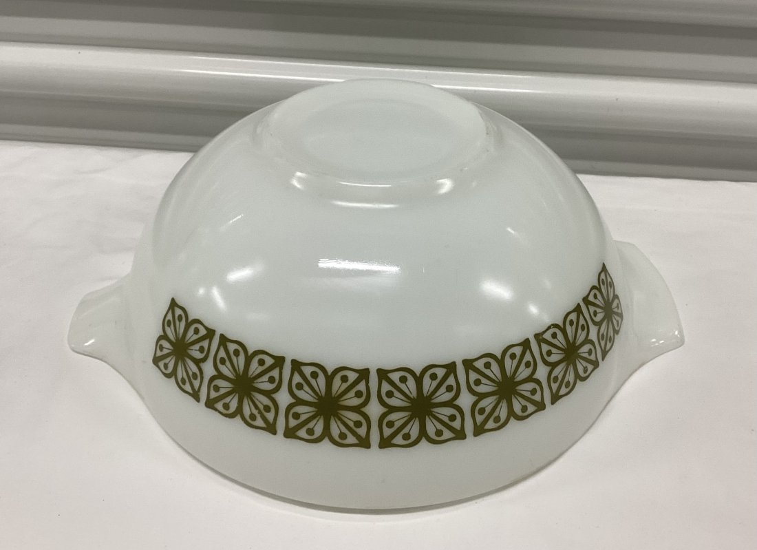 Vintage Pyrex Square Flowers Bowl (1 of 3)