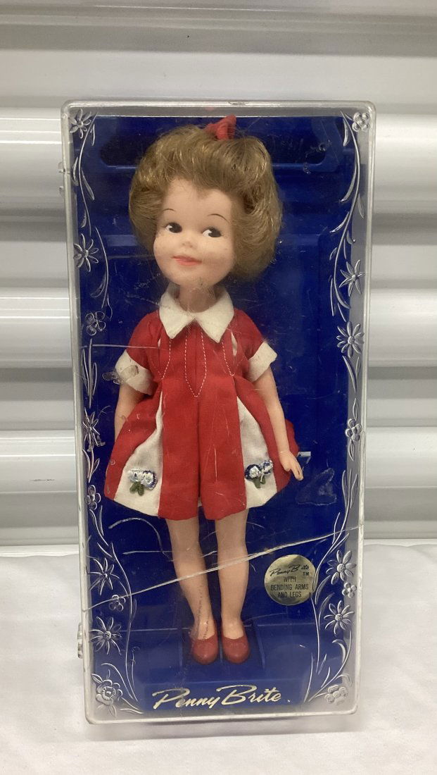 Deluxe Ready Corp Penny Brite Doll in Original Case (1 of 5)