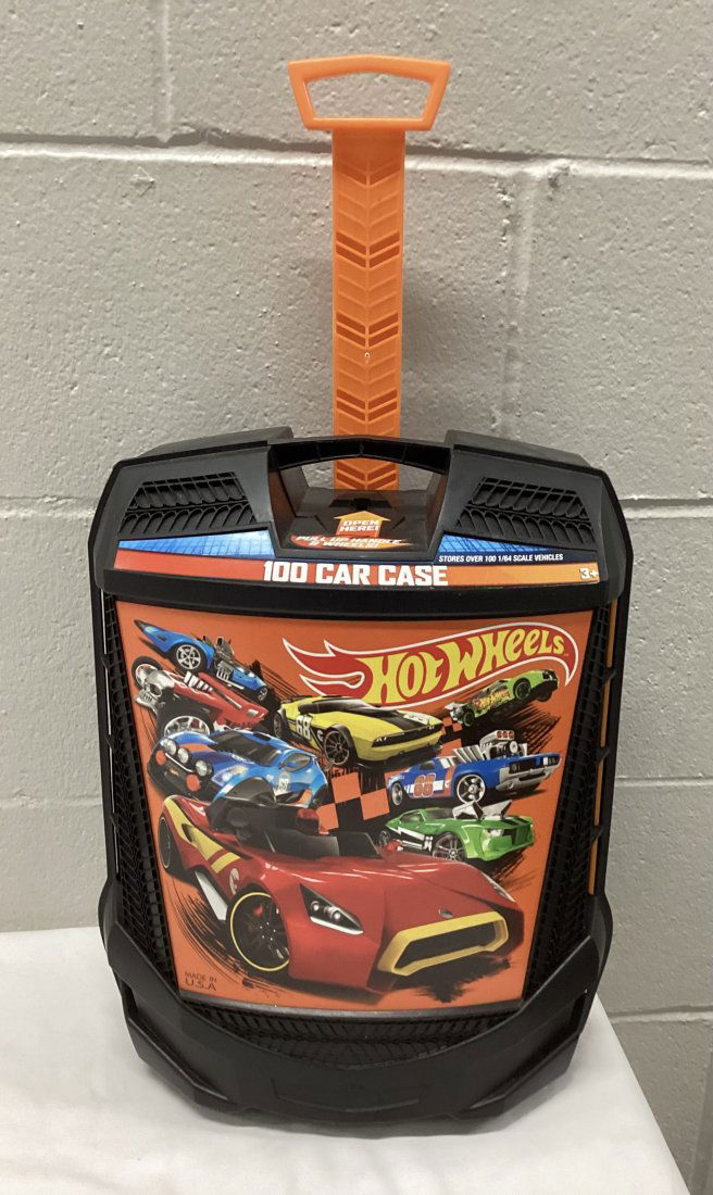 Hot Wheels Carry Case Full of Cars & Trucks (1 of 4)