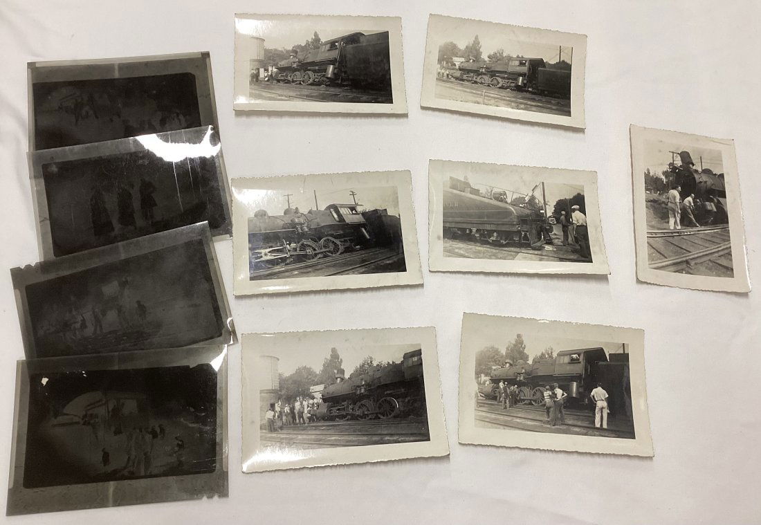 Early Railroad Train Derailment B&W Photos with Some Negatives (1 of 3)