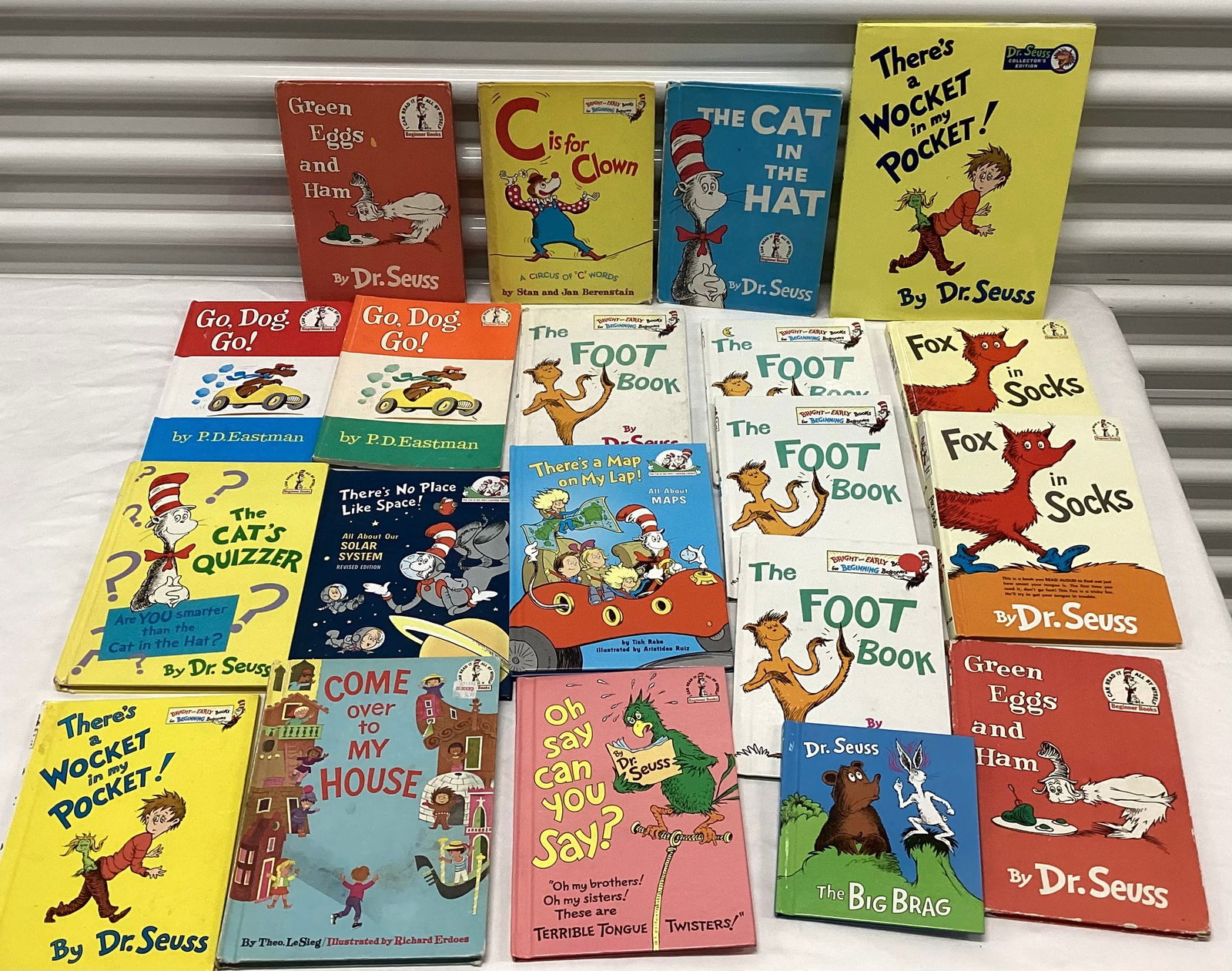 Collection of Dr Seuss Books (1 of 3)