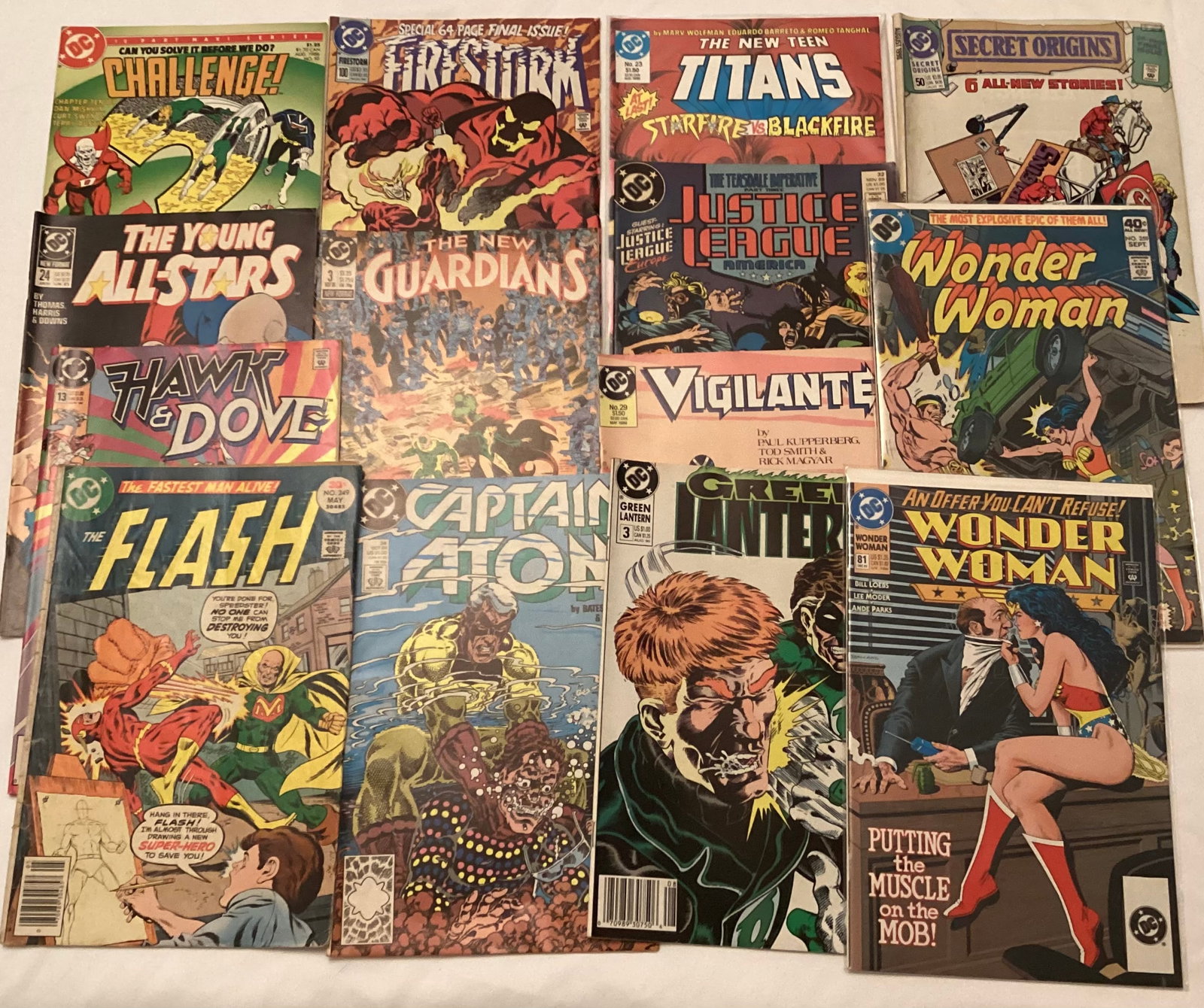Vintage DC Comics: Wonder Woman, Green Lantern