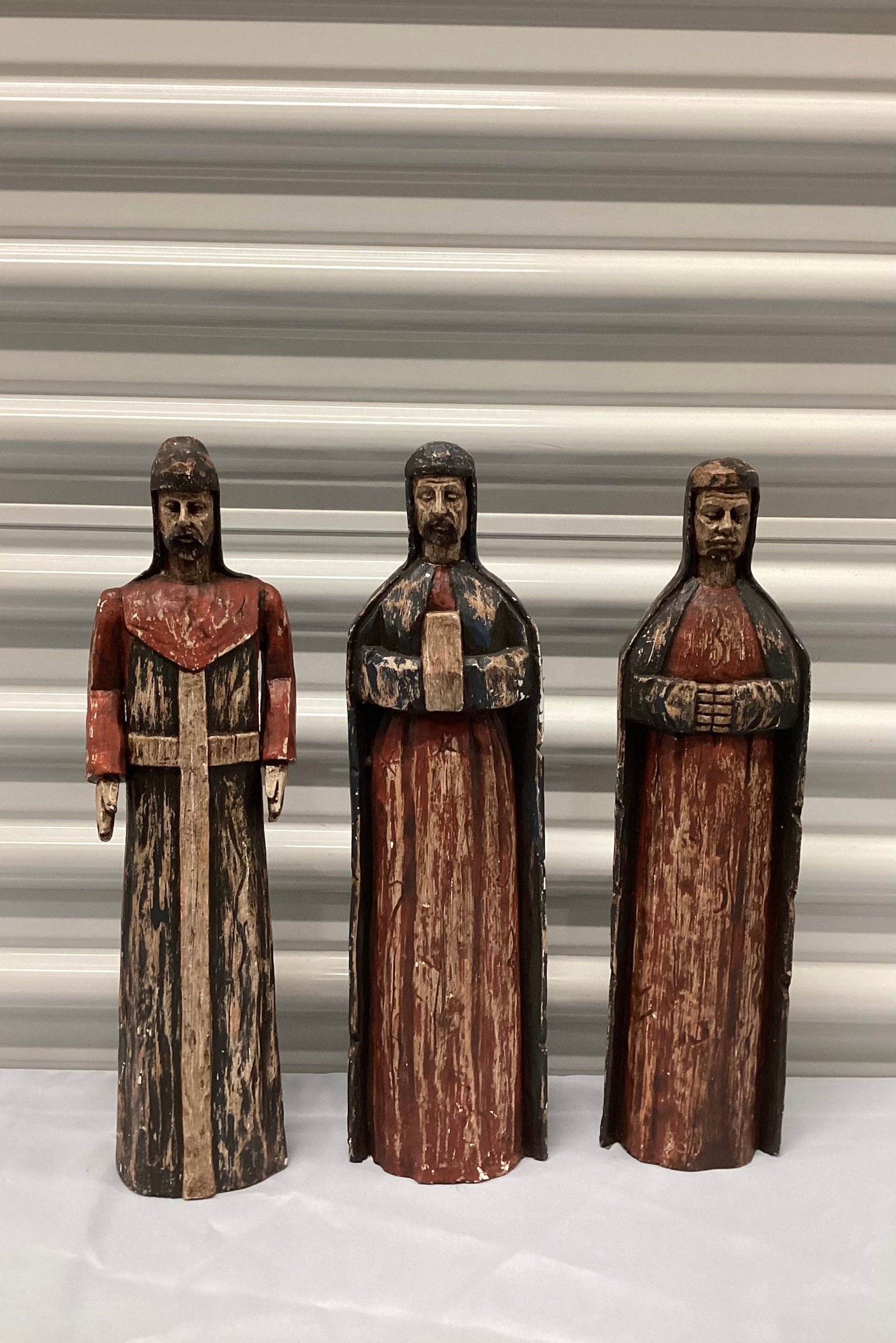 Southern Living Santos Wisemen Statues (1 of 3)