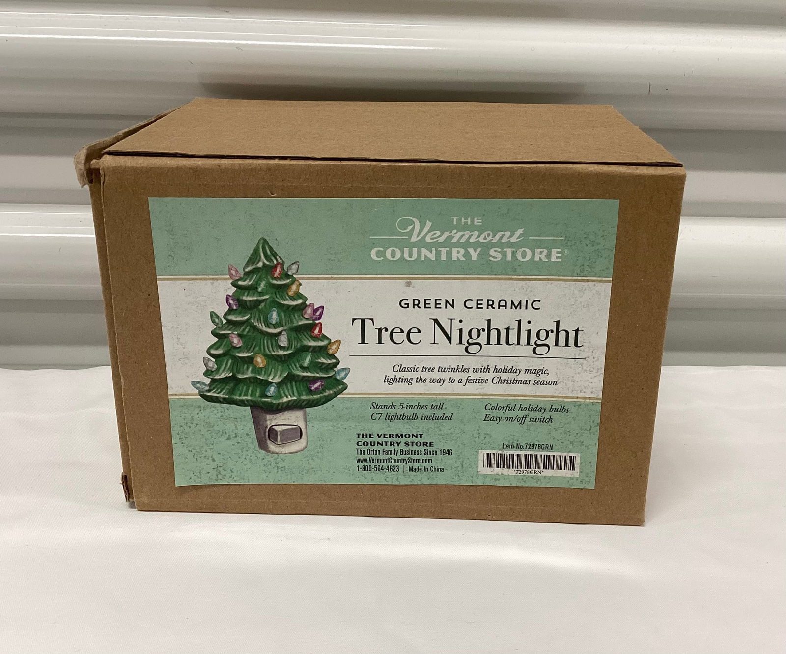 Ceramic Christmas Tree Night Light in the box (1 of 3)