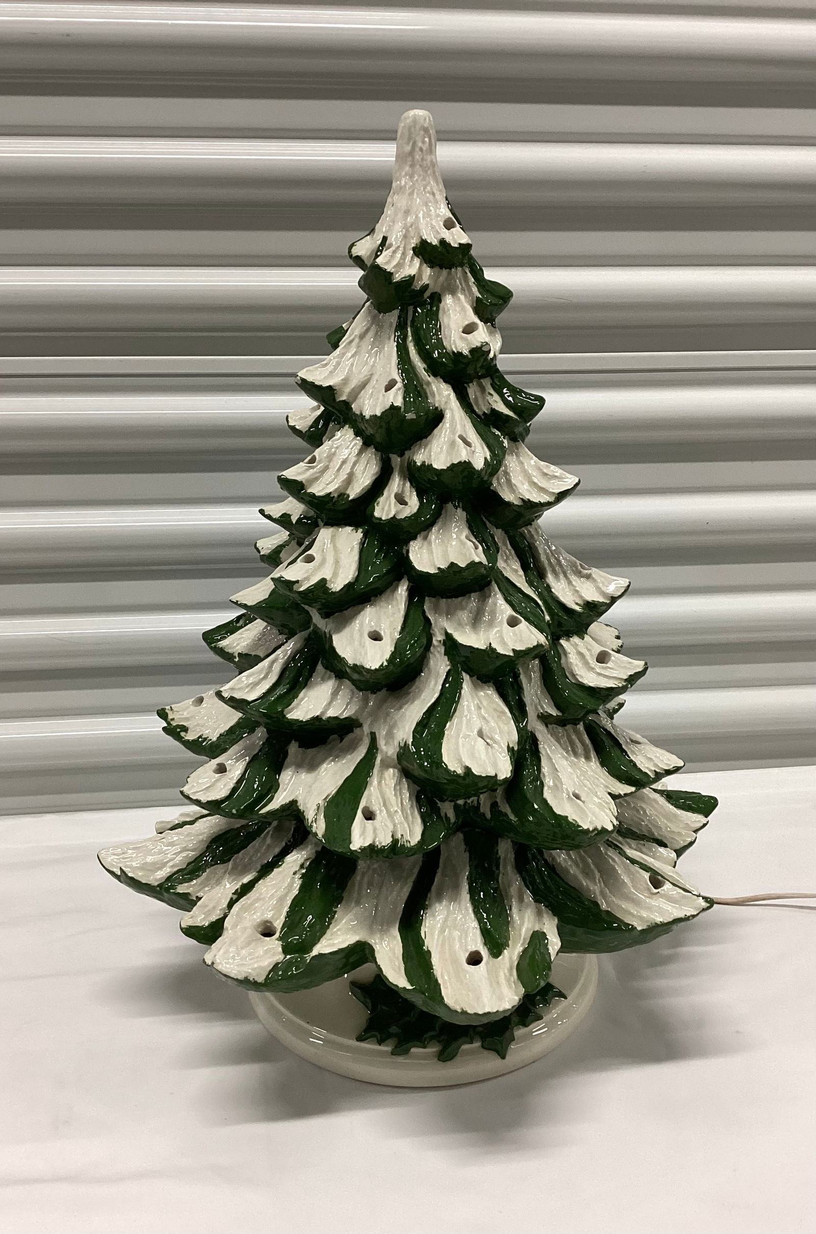 Vintage Three Piece Ceramic Christmas Tree (1 of 6)