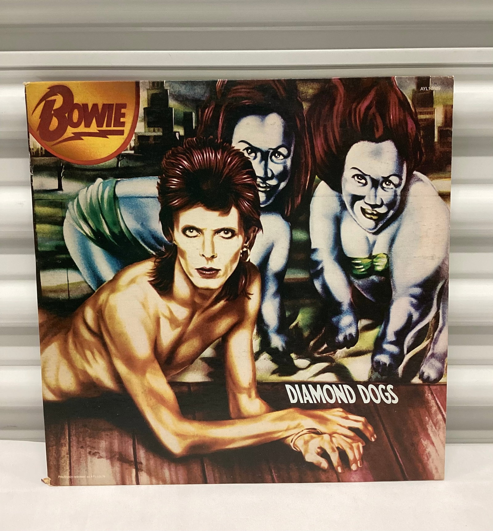1974 David Bowie Diamond Dogs Vinyl Record (1 of 3)