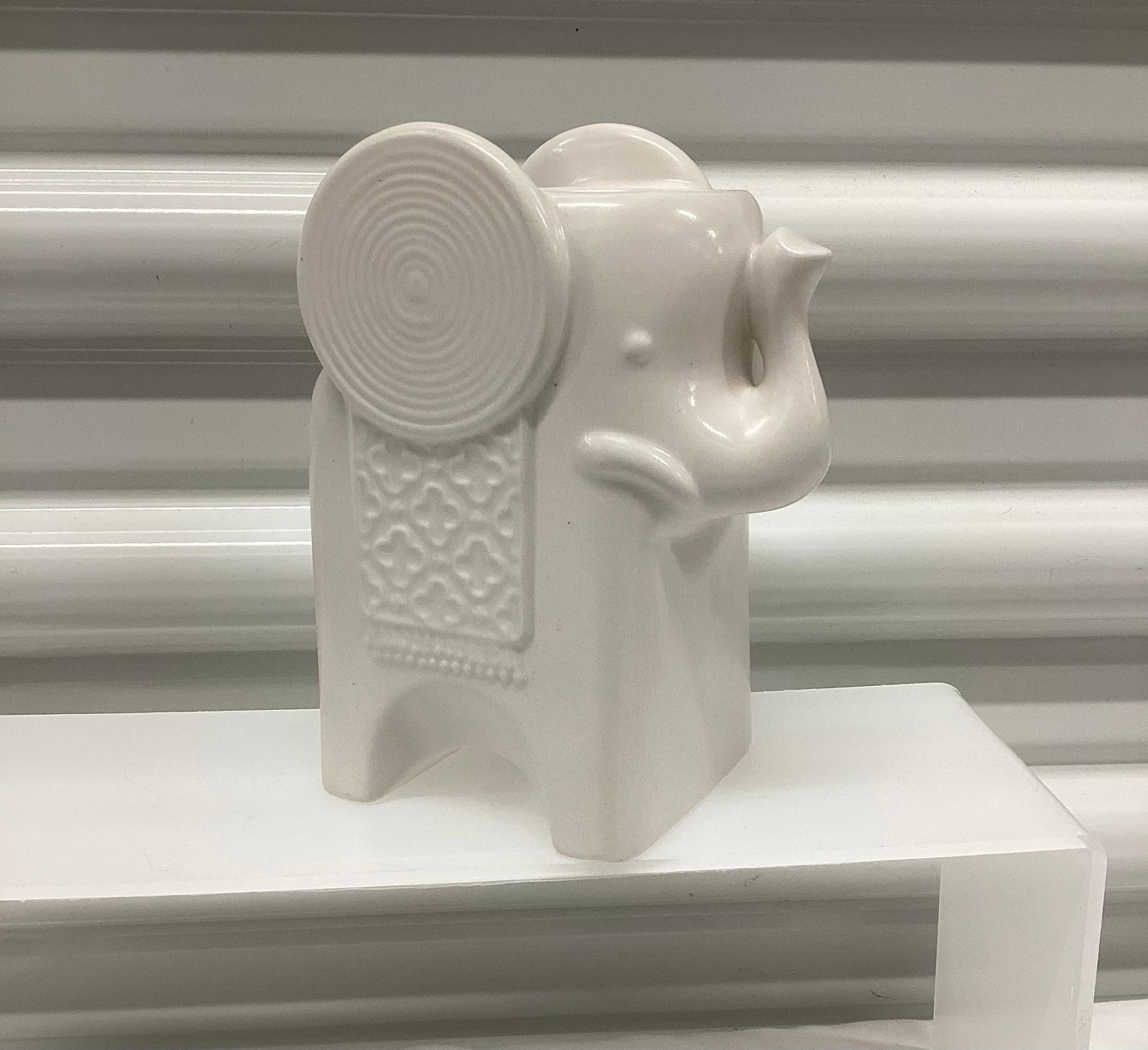 Jonathan Adler for Party Lite Elephant Tea Light (1 of 4)