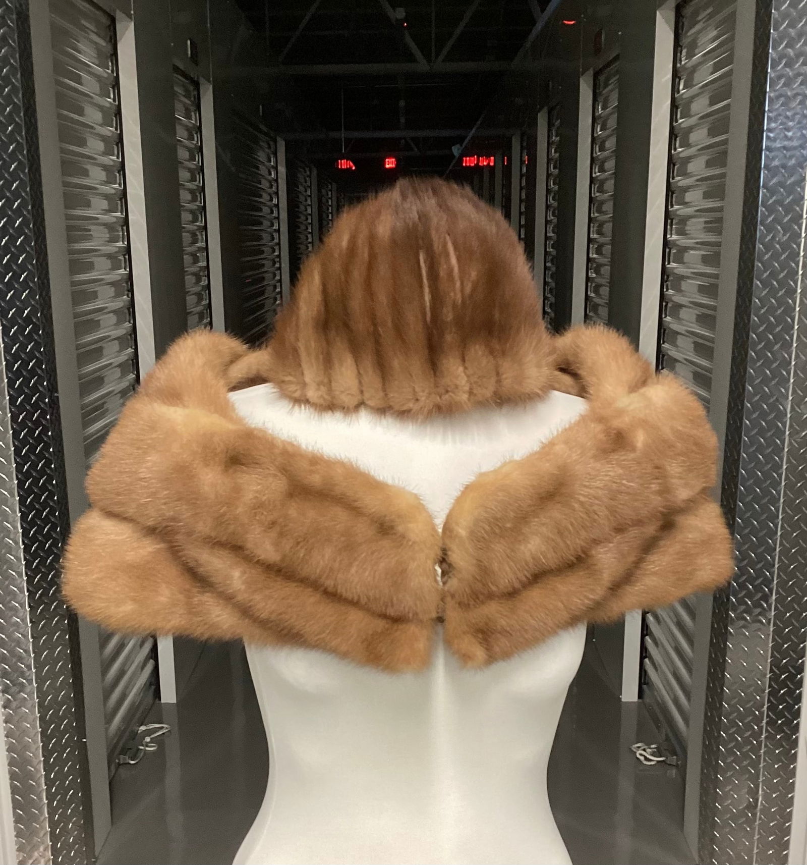 Vintage Genuine Mink Hat & Fur Stole (1 of 6)