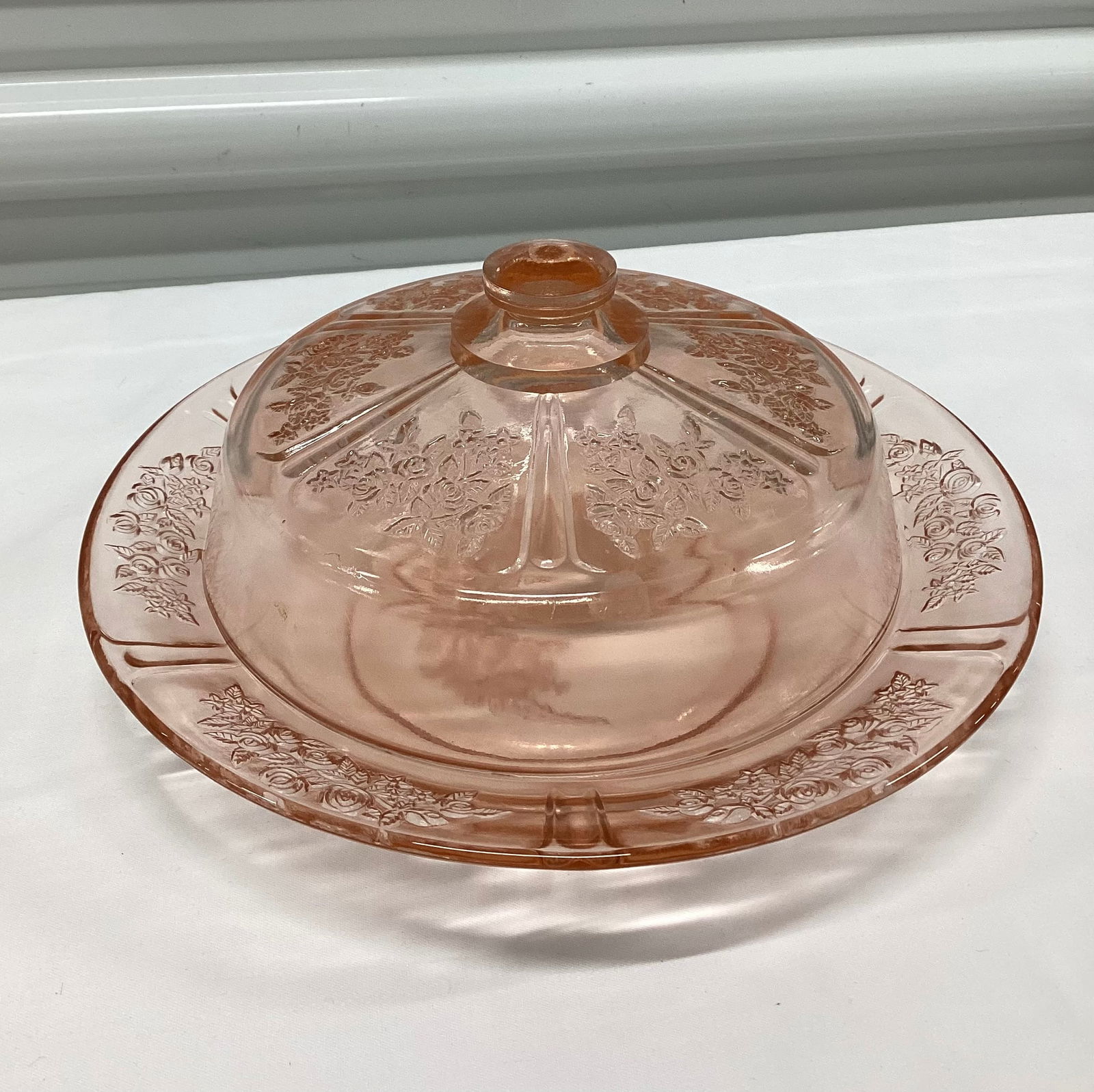 Federal Glass Pink Rose of Sharon Depression Glass Cheese/ Butter Dish (1 of 5)