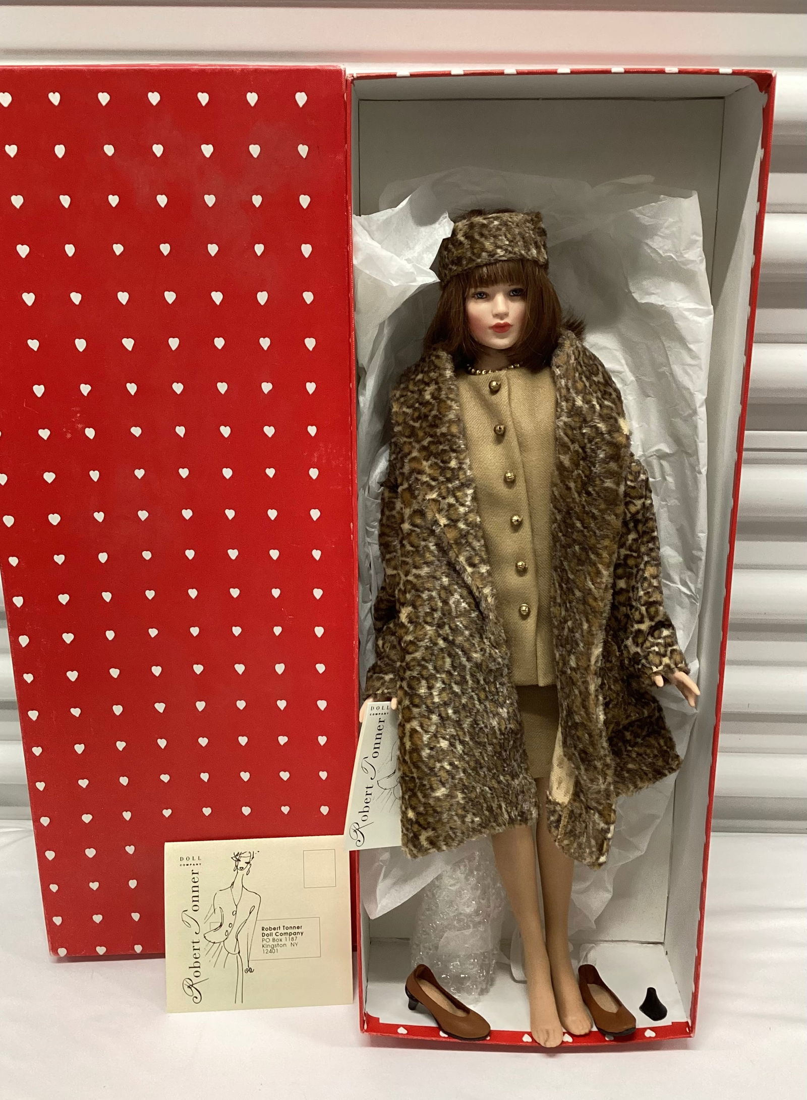 Robert Tonner Numbered Chloe Doll: 19.5 inches