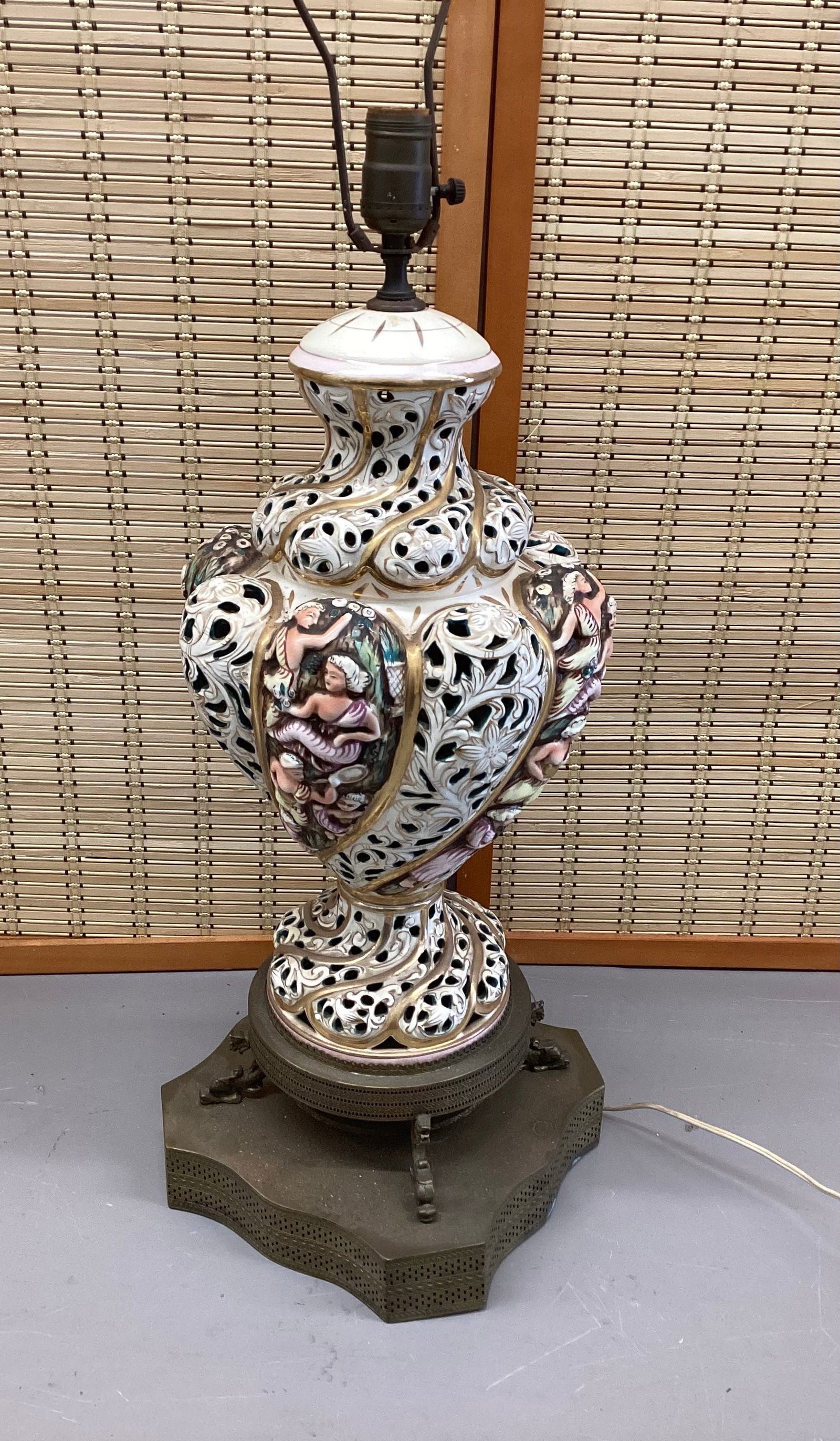 Vintage Pierced Porcelain Capodimonte Porcelain Lamp (1 of 5)