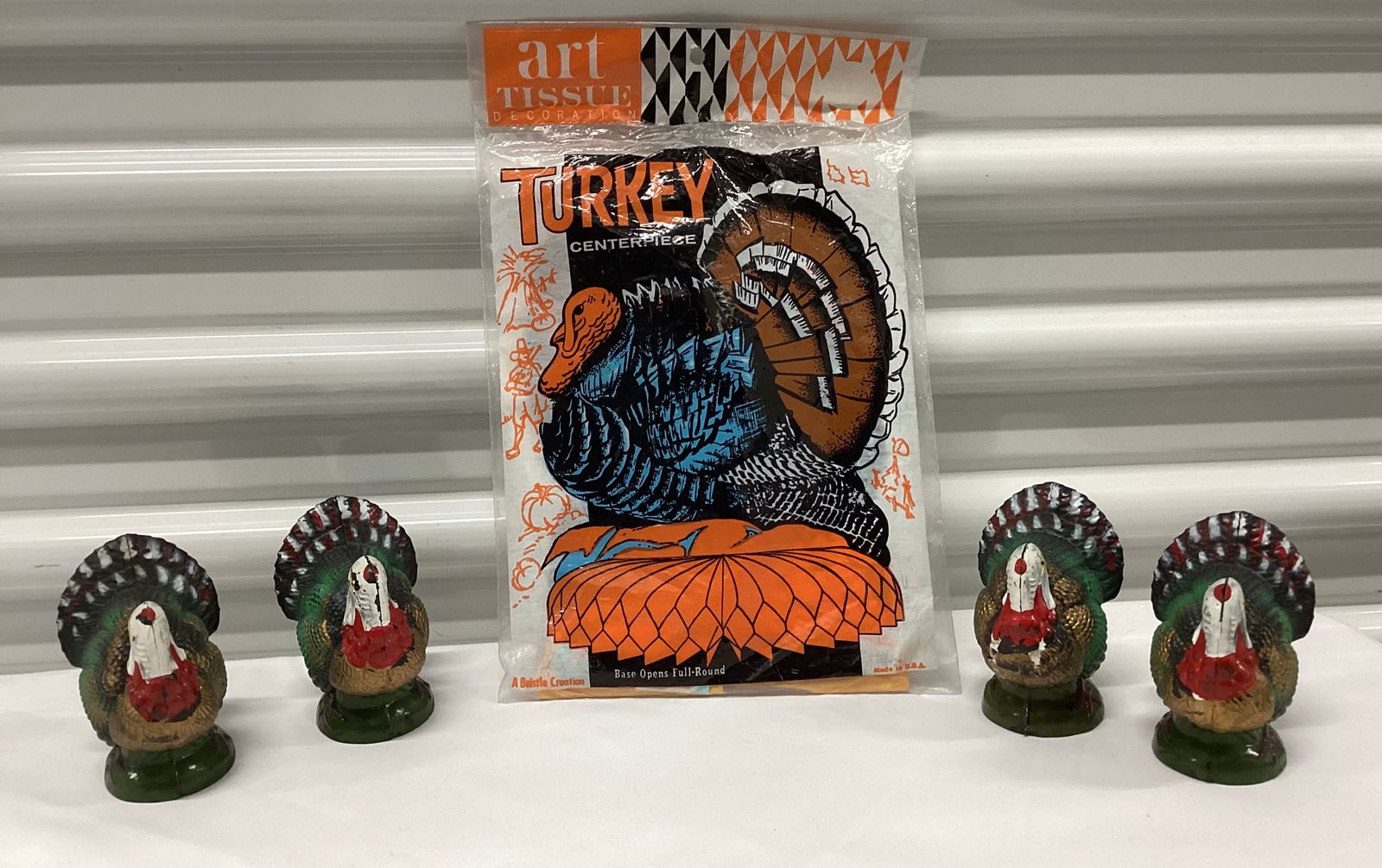Beistle Turkey Centerpiece & Plastic Turkeys (1 of 5)