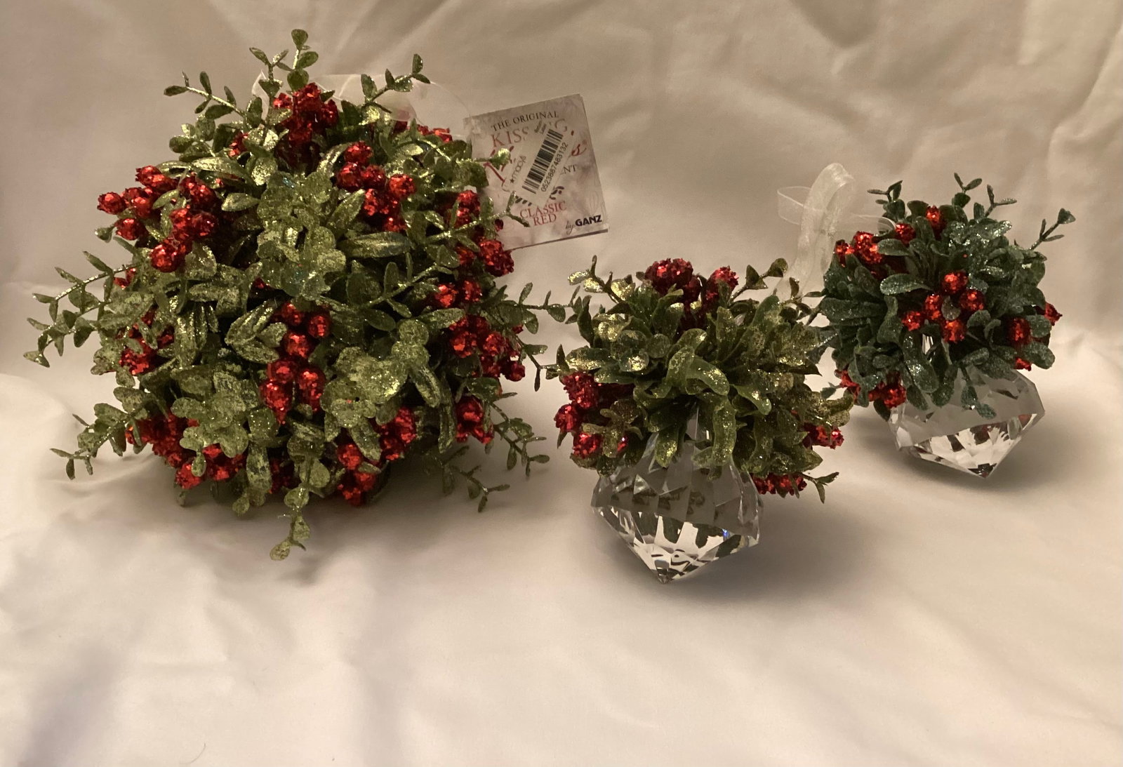 Kissing Ball Crystal Mistletoe Decor (1 of 6)