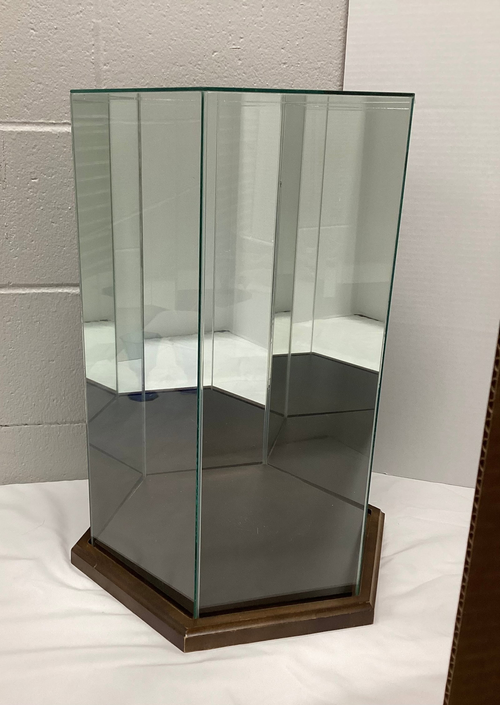 Large Mirrored Hexagon Glass Display Box (1 of 4)
