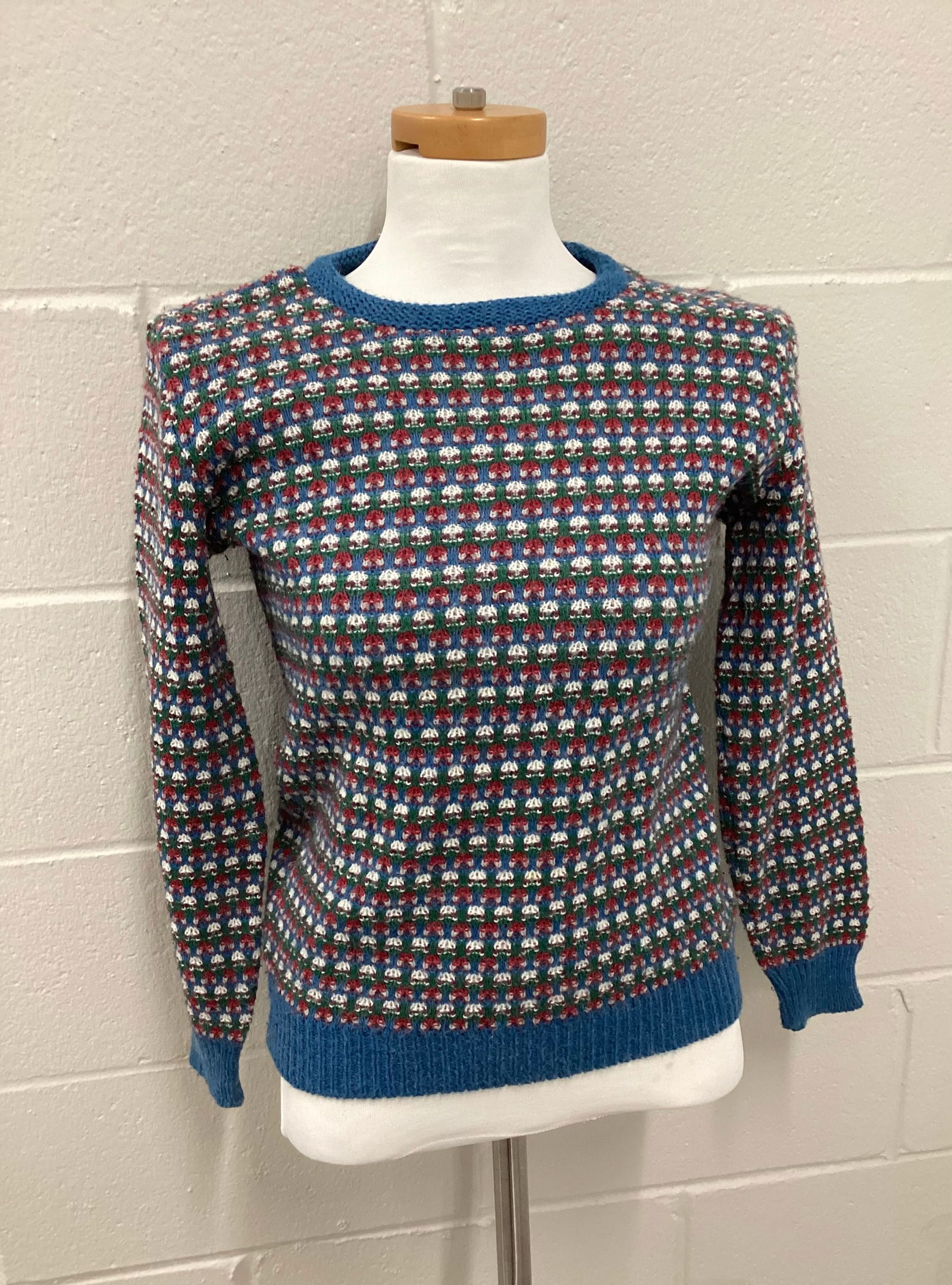 Vintage Harold Ingram UK Sweater: No Size Tag AP-AP 19.5 inches