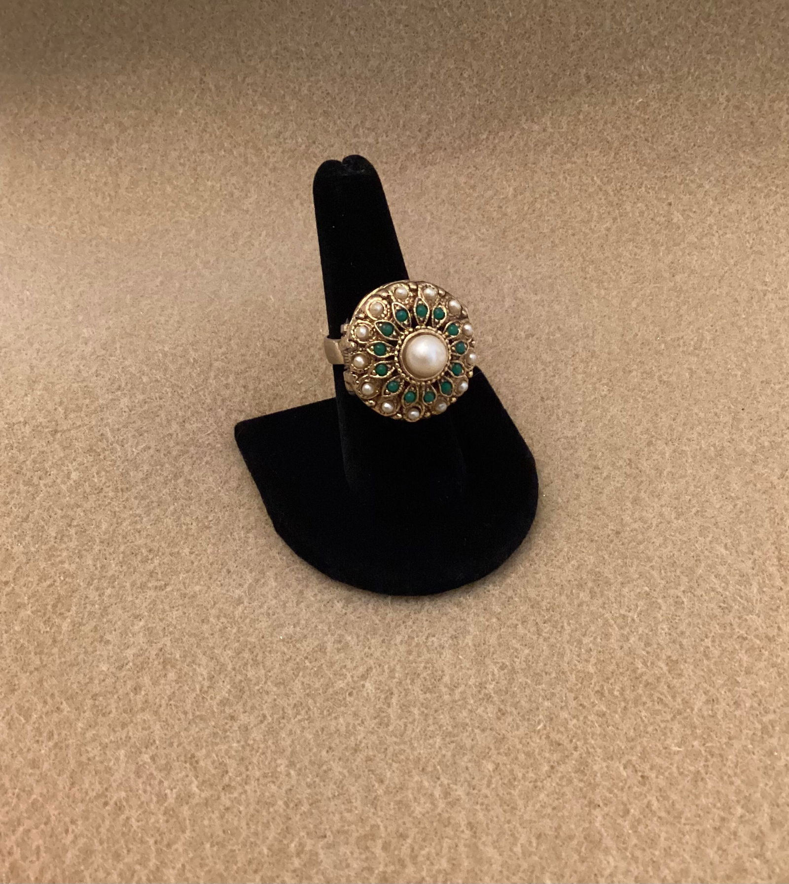 Vintage Poison Ring Secret Compartment (1 of 5)